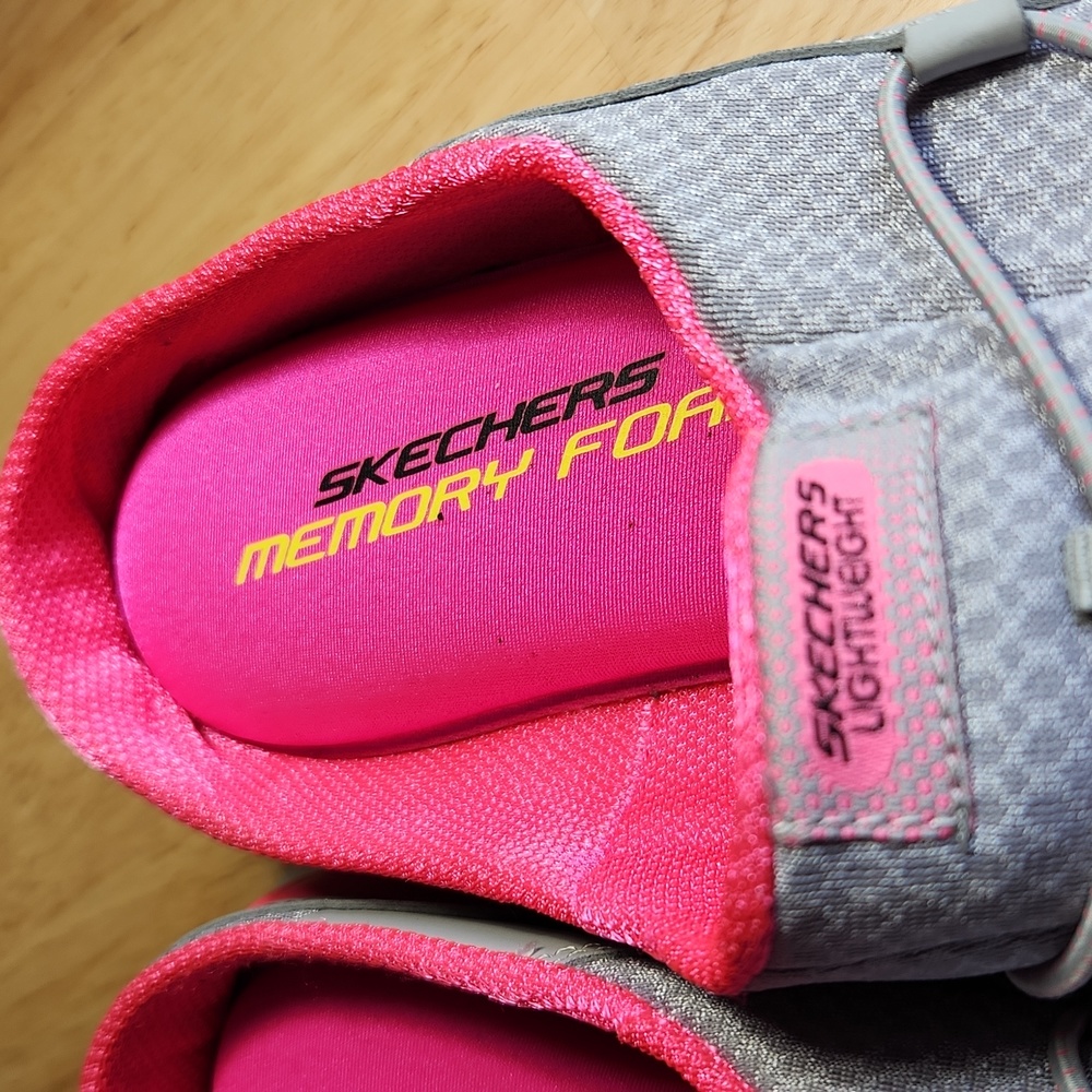 Skechers Shoes View 3